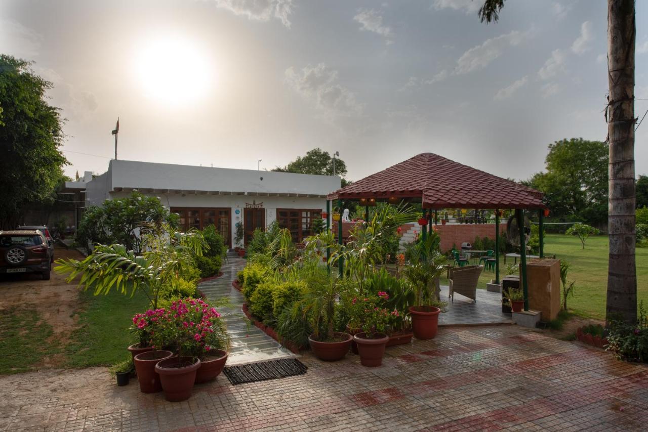 The Singh Farm Cosy Private Pool Farm Villa Ґурґаон Екстер'єр фото